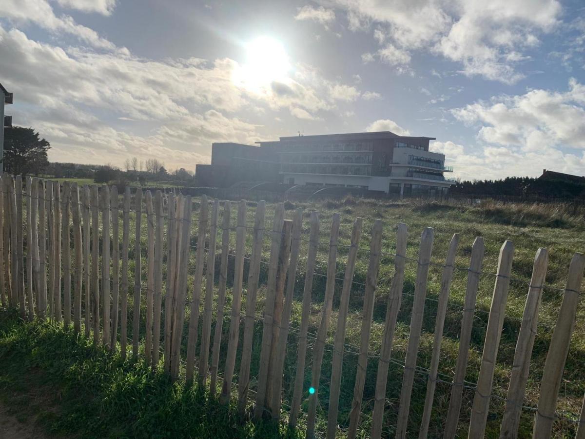 2 Pieces Acces Mer Et Thalasso Cabourg Exterior photo